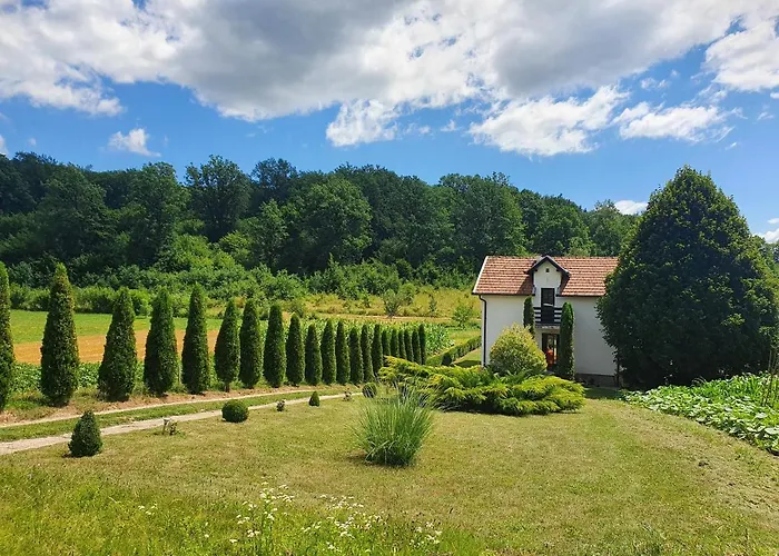 Zelena Dolina-green Valley Semesterbostad