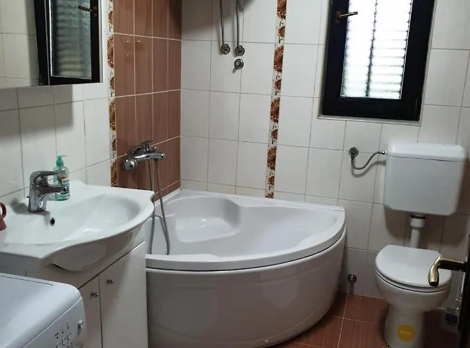 Zelena Dolina-green Valley Semesterbostad