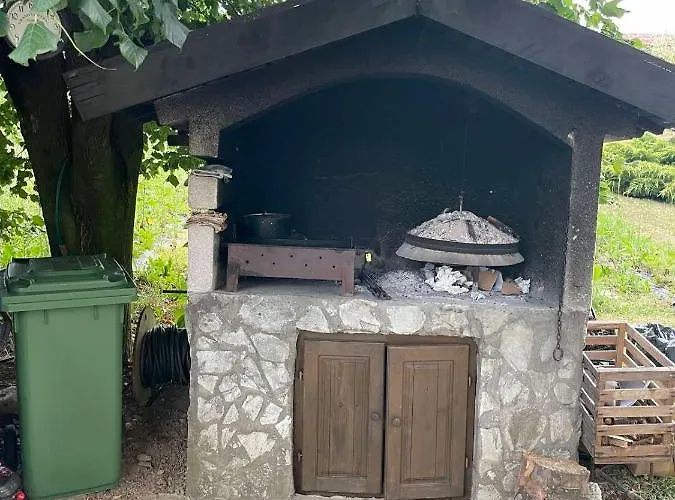 Semesterbostad Zelena Dolina-green Valley