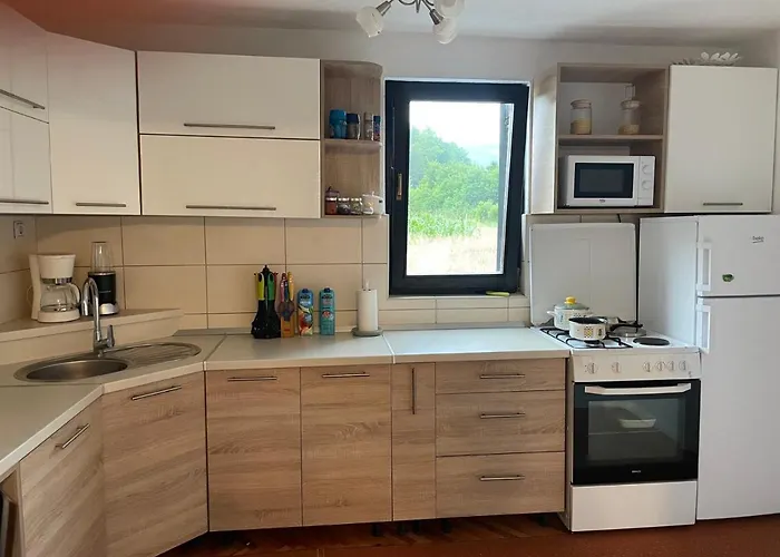 Zelena Dolina-green Valley Semesterbostad